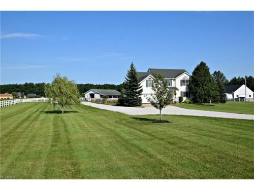 18101 Mennell Rd, North Eaton, OH 44044-9640