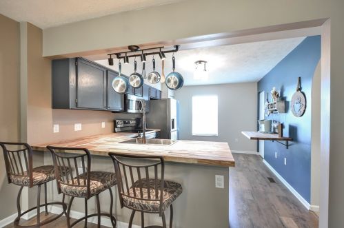1210 Canterbury Dr, Imperial, PA 15126-9175