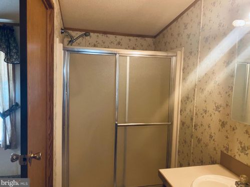 655 Lilac Dr, Smithville PA  17560-9686 exterior