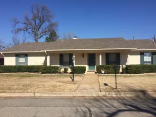 3475 Pine Bluff St, Paris, TX 75460-4932