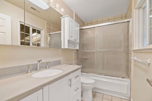 226 Oregon St, Ripon CA  95366-2145 exterior