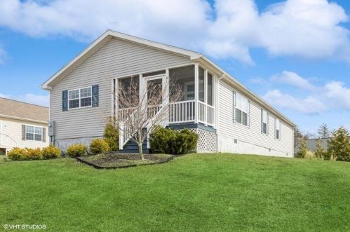 21 Tarah Way, Fremont, NH 03044-3249
