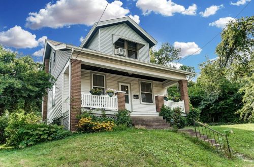 1102 Fairbanks Ave, Cincinnati, OH 45205-1835