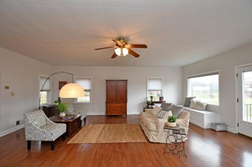 6009 Cleves Warsaw Pike, Cincinnati OH 45233-4935 exterior