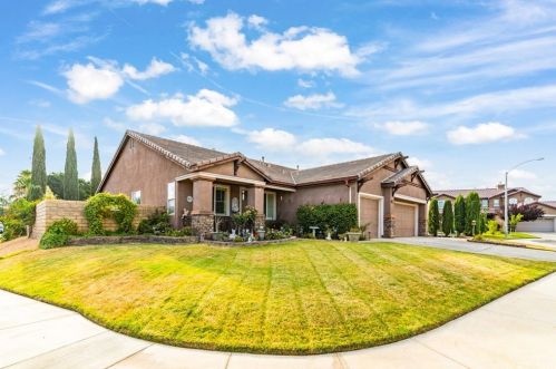 42305 Columbia Ct, Lancaster, CA 93536-3452