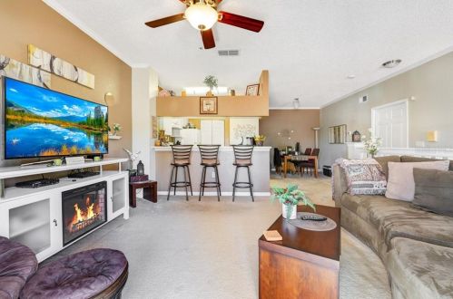 523 Arbor Lakes Cir, Sanford, FL 32771-7365
