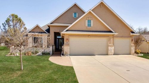 10901 Sandstone Dr, Denton, TX 76207-5634
