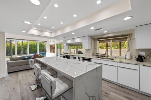 68520 San Felipe Rd, Cathedral City CA  92234-8102 exterior
