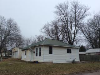 301 10th St, Fairfield IA  52556-2514 exterior