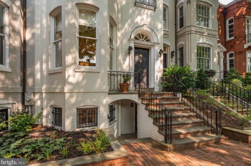 2819 Q St, Washington, DC 20020-3820