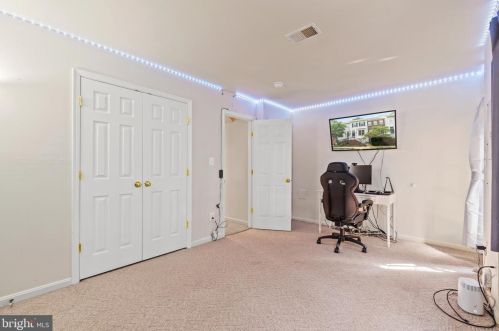 10048 Moxleys Ford Ln, Bristow VA  20136-3001 exterior