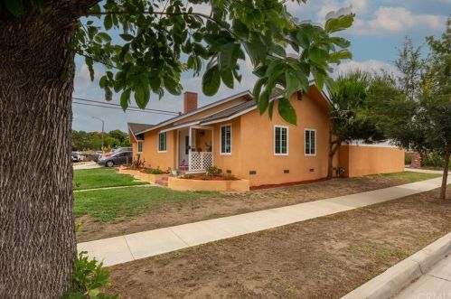 4569 Pasadena Ave, Long Beach, CA 90807-1441