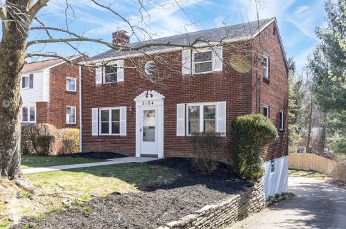3104 Hebron Dr, Pittsburgh, PA 15235-2821