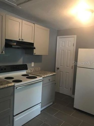 1347 9 Ave, Saint Petersburg FL  33705-1220 exterior