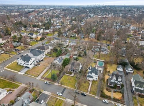 303 Nutley Ave, Nutley NJ  07110-2435 exterior