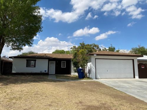 44913 15th St, Lancaster, CA 93534-2104