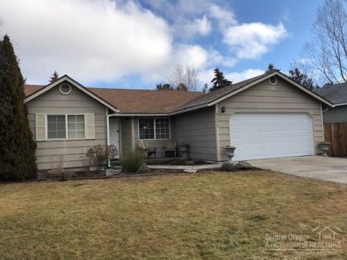 63236 Wishing Wl Ln, Bend OR  97701-8270 exterior