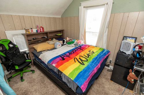 815 Liberty Dr, Mishawaka IN  46545-5905 exterior