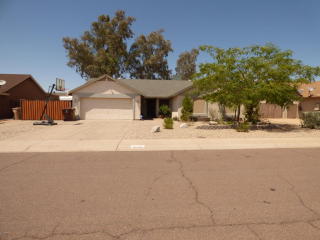 8720 Lawrence Ln, Peoria, AZ 85345-7884