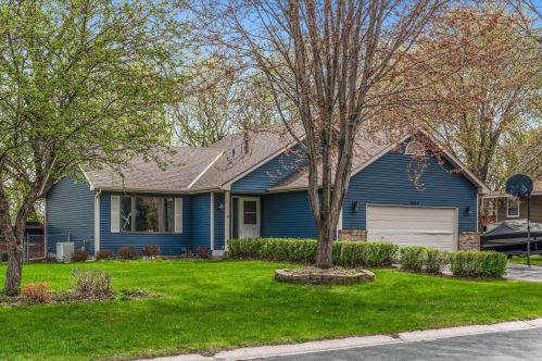 8018 Dawn Ave, Inver Grove Heights, MN 55076-3381