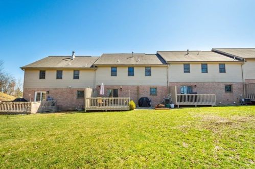 102 Brandon Way, Moon Twp, PA 15108-3779