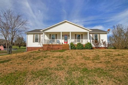 2532 Old Farmington Rd, Lewisburg, TN 37091-2240