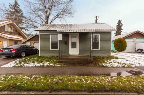 2009 Maple St, Spokane WA  99205-3551 exterior