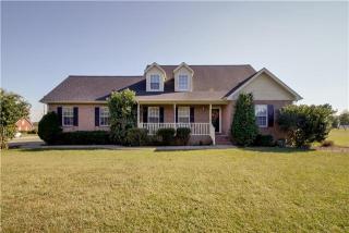 3021 Chapel Hills Dr, Murfreesboro, TN 37129-8902