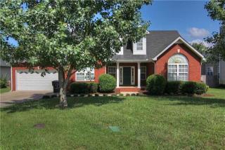 3482 Esquire Dr, Murfreesboro TN  37130-6626 exterior