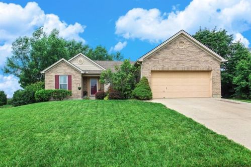 1633 Hastings Ct, Liberty Township, OH 45036