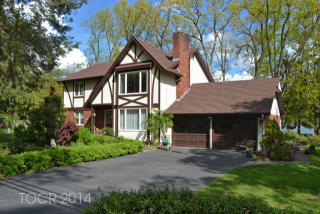 183 Upper Lakeview Ave, Skyline Lakes, NJ 07456-2831