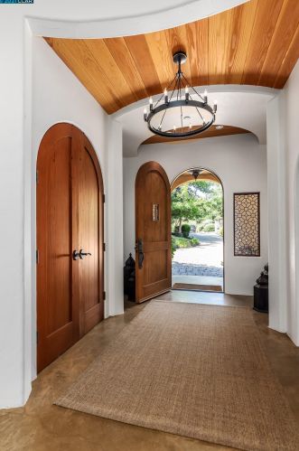 5 Owl Hill Ct, Orinda CA  94563-3441 exterior