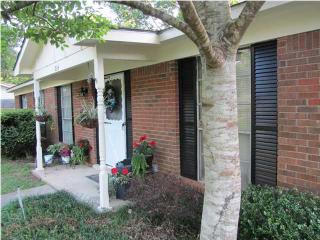 1864 Wildwood Pl, Mobile, AL 36609-2576