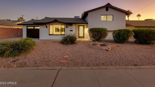 8737 Lincoln Dr, Scottsdale AZ  85250-5733 exterior