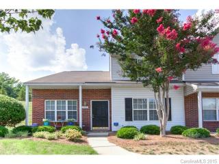 1705 Pergola Pl, Charlotte, NC 28213-2107