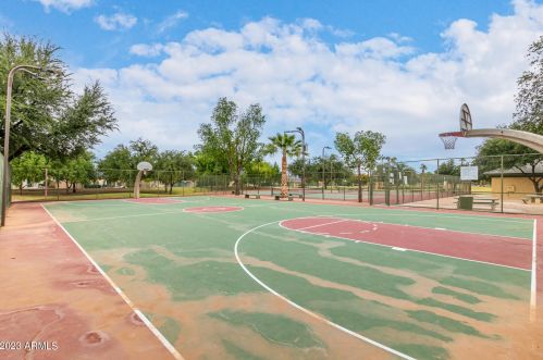 14714 Parkwood Dr, Sun City AZ  85374-4411 exterior