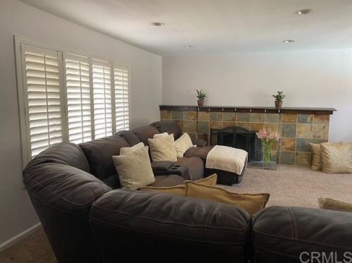 8636 Highwood Dr, San Diego, CA 92119-1438