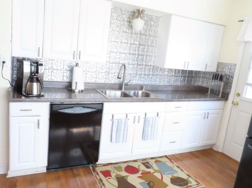 471 Morgan Ave, Milwaukee WI 53207-3309 exterior