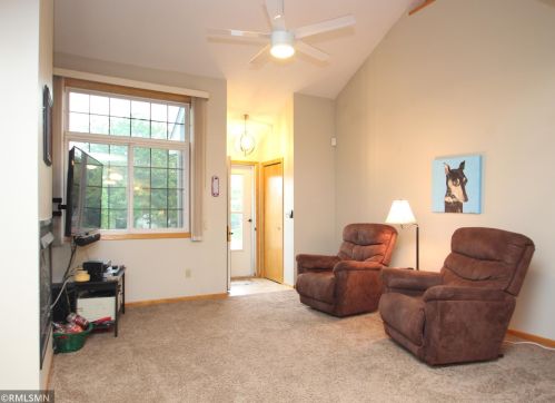 8751 Benson Way, South Saint Paul, MN 55076-5146