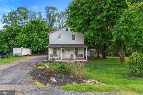 13 Vine Rd, Moselem, PA 19526-8758