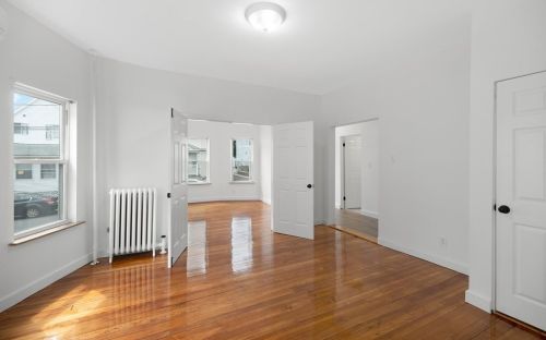 36 Lambert Ave, Chelsea MA  02150-1304 exterior