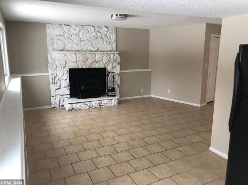 11208 Wren St, Minneapolis MN 55433-3569 exterior