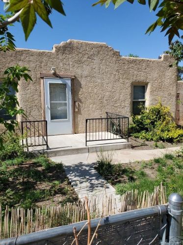 1101 Catalpa St, Pueblo, CO 81001-4322