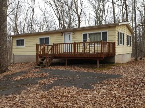 112 Forest Ridge Dr, Hawley, PA 18428-4002