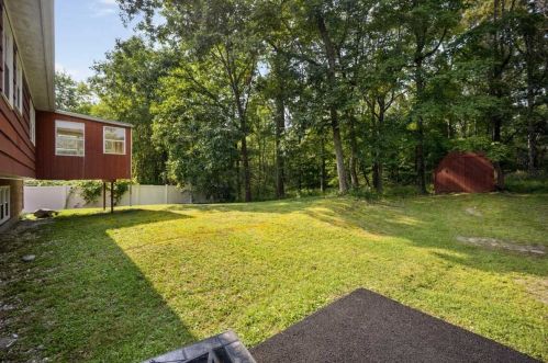 72 Spook Hl Rd, New Hamburg NY  12590-4305 exterior