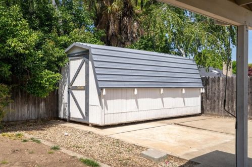 66 Brenda Dr, Chico CA  95928-6390 exterior