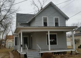 407 Naymut St, Menasha, WI 54952-3454
