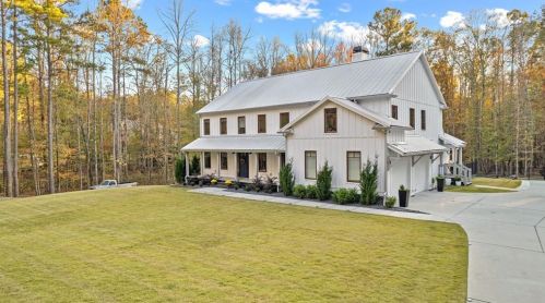 215 Diamond Pt, Fayetteville GA  30215-5149 exterior
