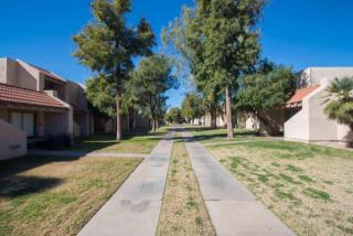 5414 El Caminito Dr, Glendale AZ  85302-6120 exterior