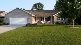 1991 Jacobsen Rd, Neenah, WI 54956-1888